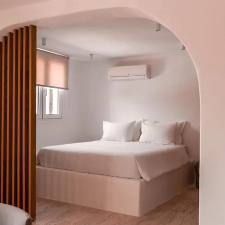 Senses Luxury & Ξενοδοχείο με διαμερίσματα 3*